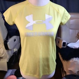 *4 for $28* Kids Under Armor heat gear shirt